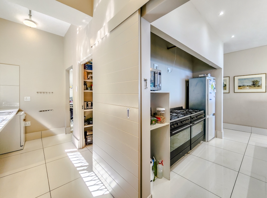 11 Bedroom Property for Sale in Bakoven Western Cape